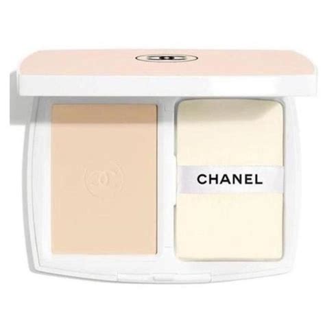 le blanc compact foundation
